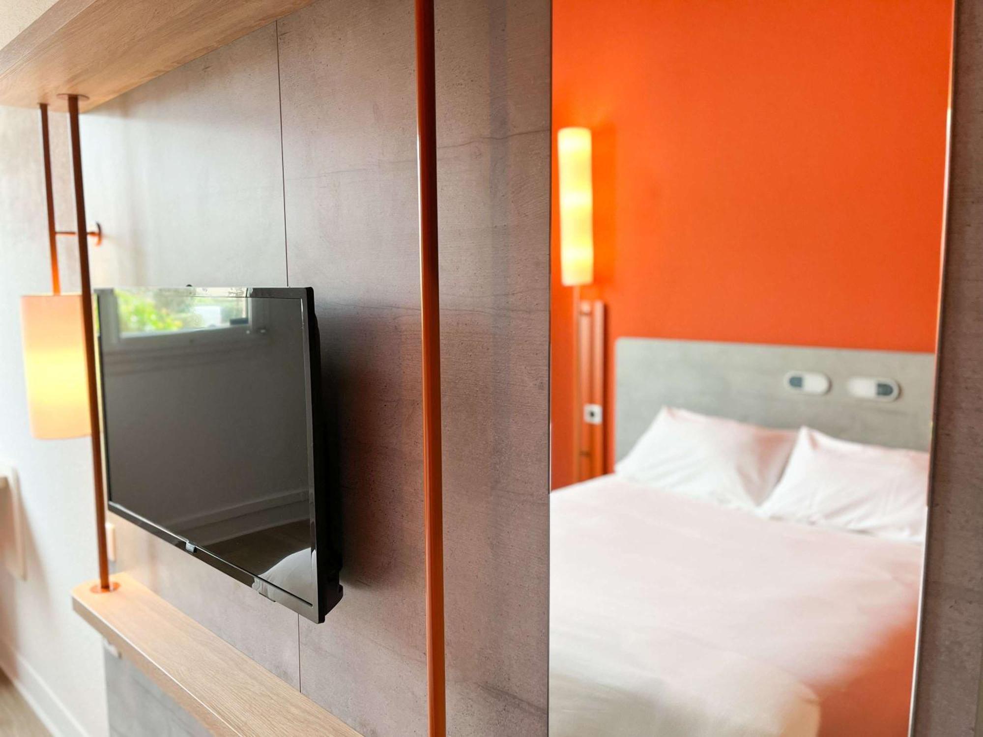 Ibis Budget Saint Christol Les Ales ภายนอก รูปภาพ