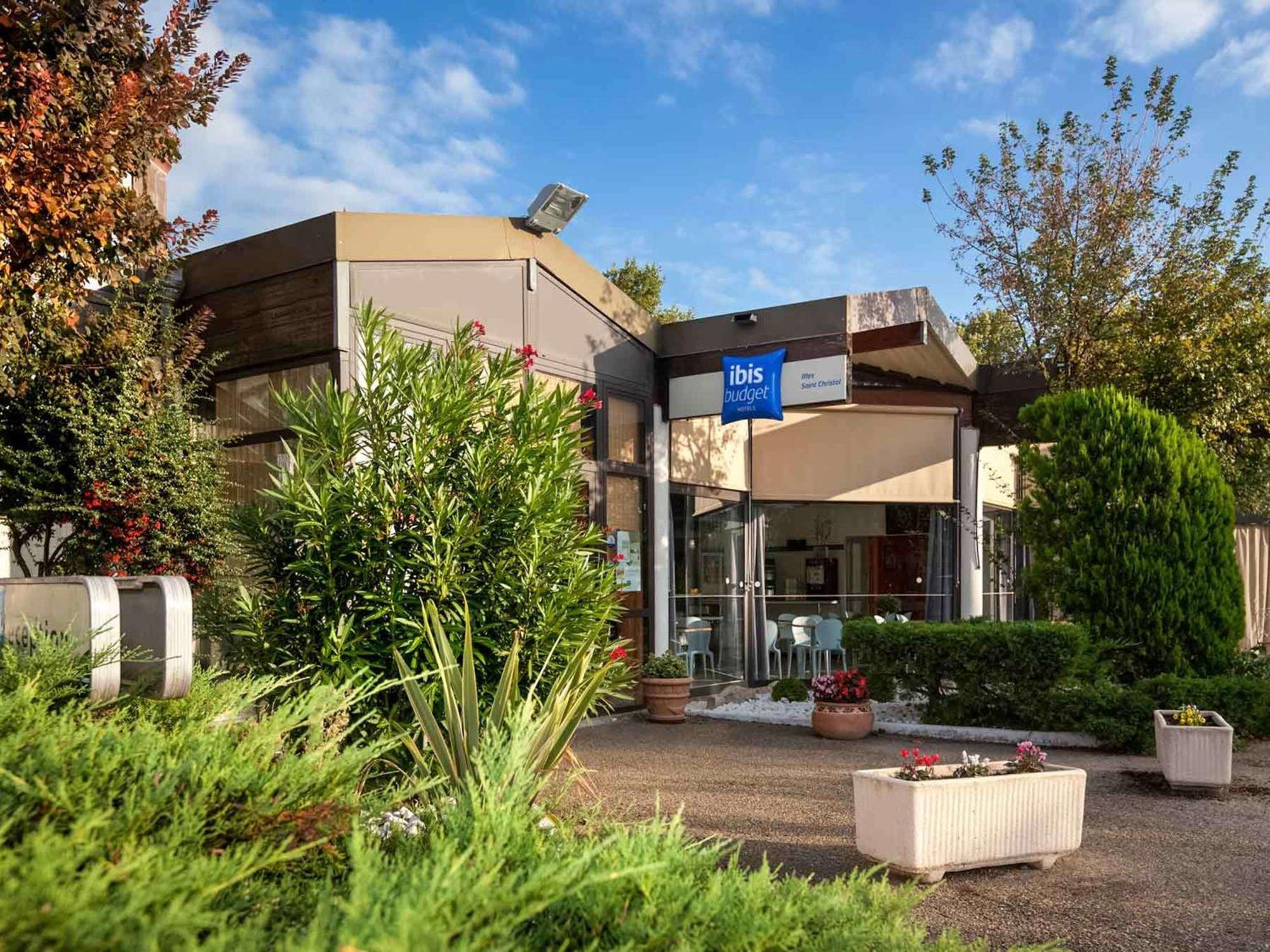 Ibis Budget Saint Christol Les Ales ภายนอก รูปภาพ